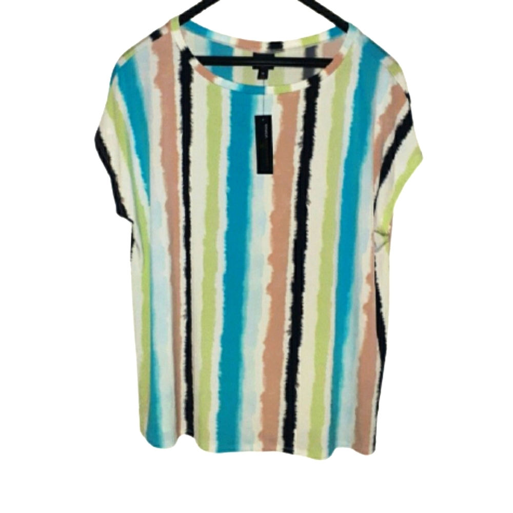 - WORTHINGTON WOMAN SLEEVELESS TOP  NWT